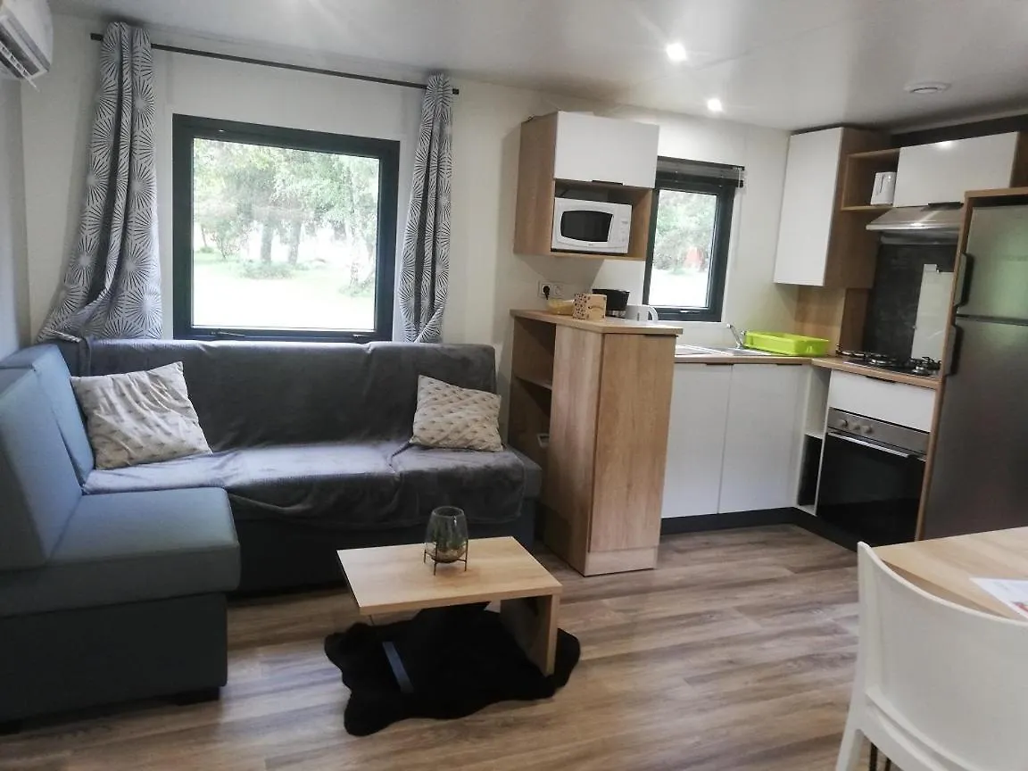 Mobil-Home 2 Chambres Ascou Campeggio